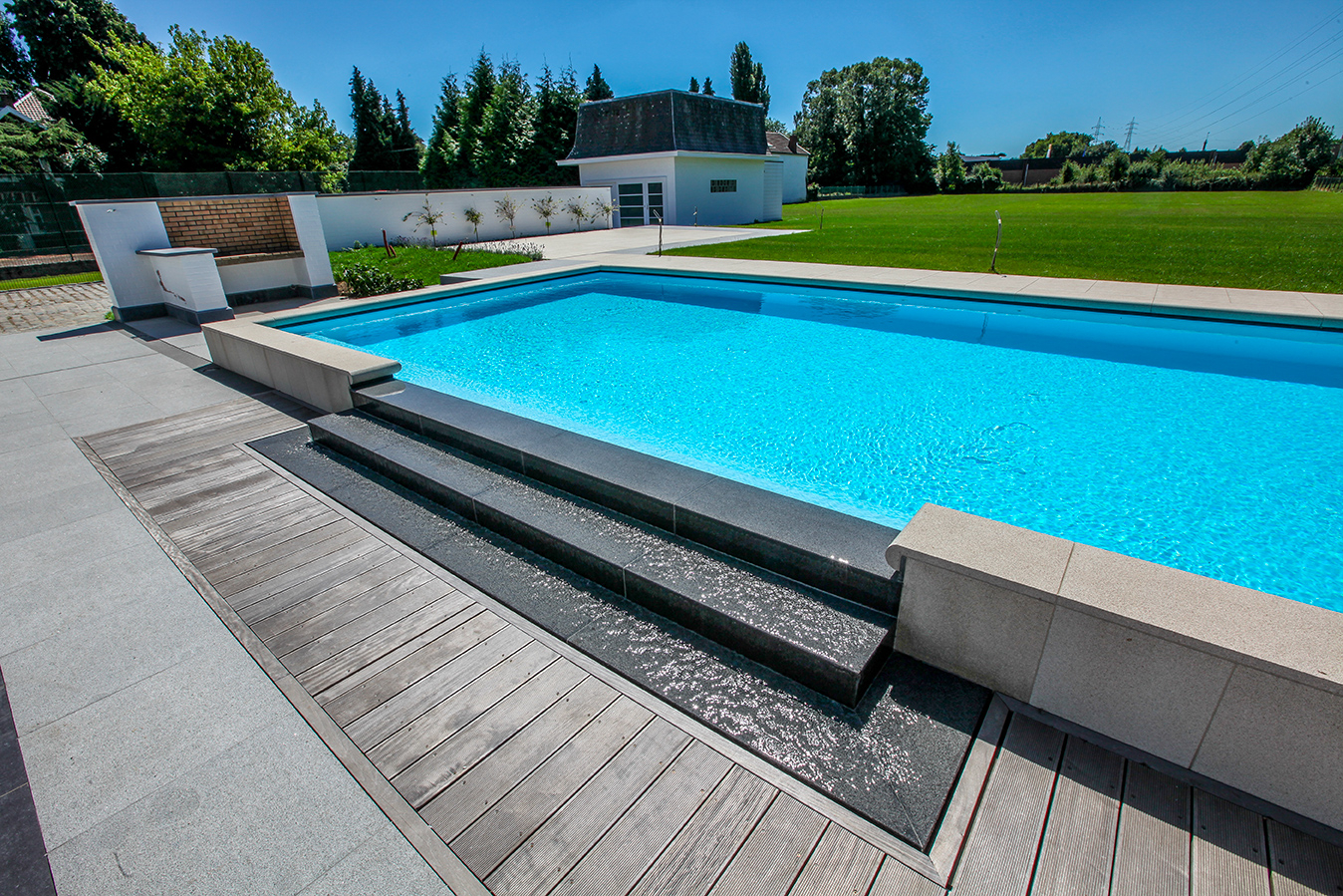 L'esthétisme d'une piscine à débordement