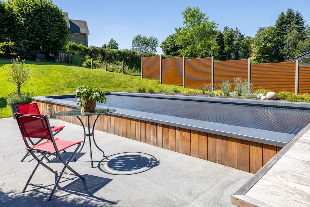 piscine terrain en pente