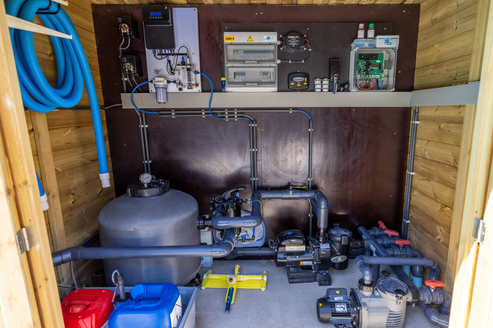 local technique piscine