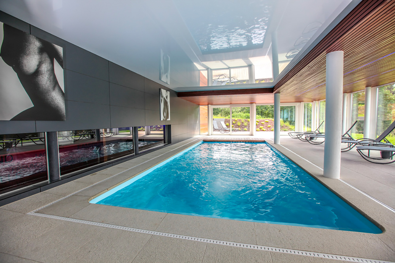 Piscine pour nage à contre-courant