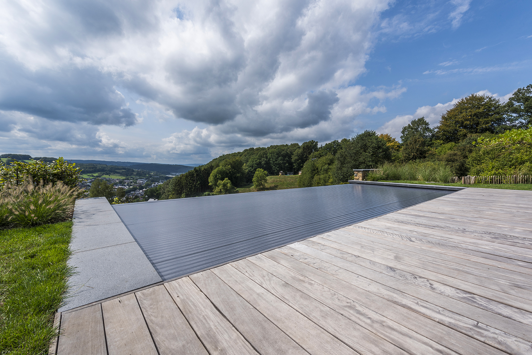 Couverture de piscine extérieure