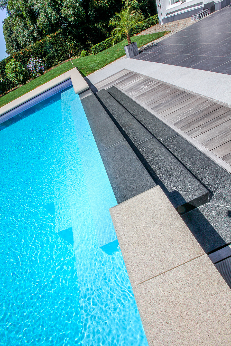 Escalier de piscine intérieur et extérieur