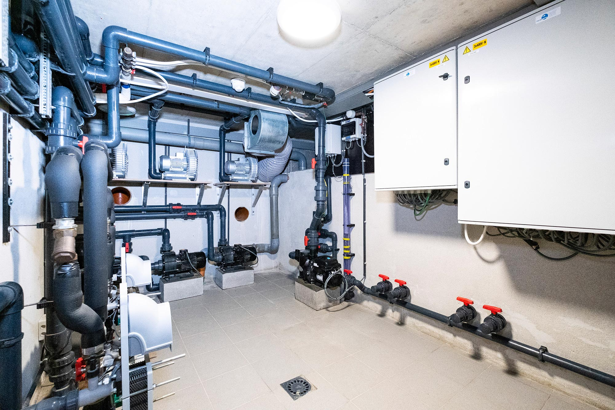 Local technique piscine