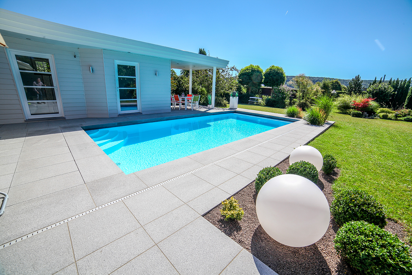 Piscine enterrée rectangulaire